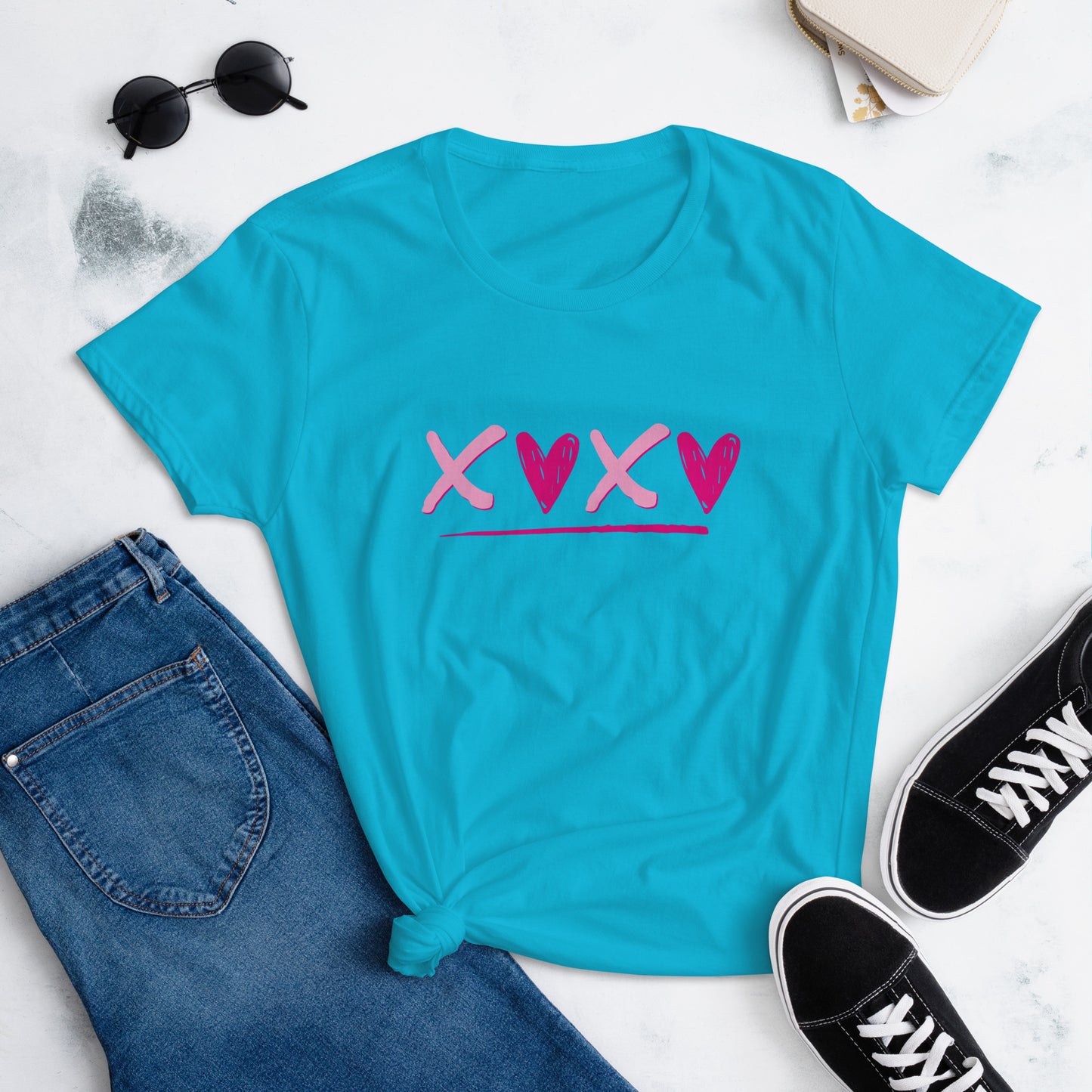 Unisex T-shirt -  XOXO